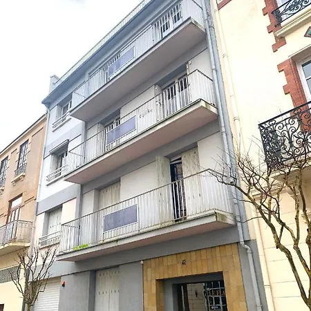 Le Callou - Parking - Face Aux Thermes - Rez De Chaussee Apartamento