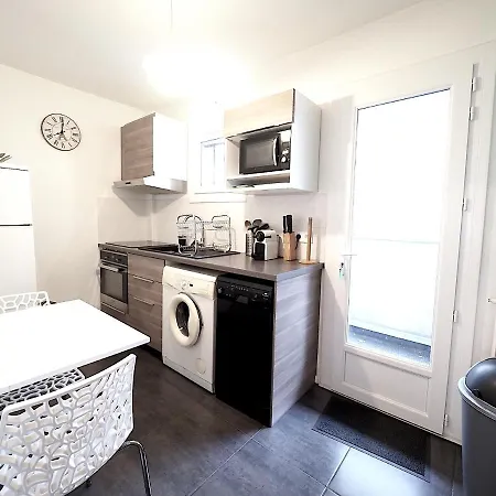 Apartamento Le Callou - Parking - Face Aux Thermes - Rez De Chaussee Vichy