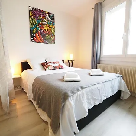 Apartamento Le Callou - Parking - Face Aux Thermes - Rez De Chaussee